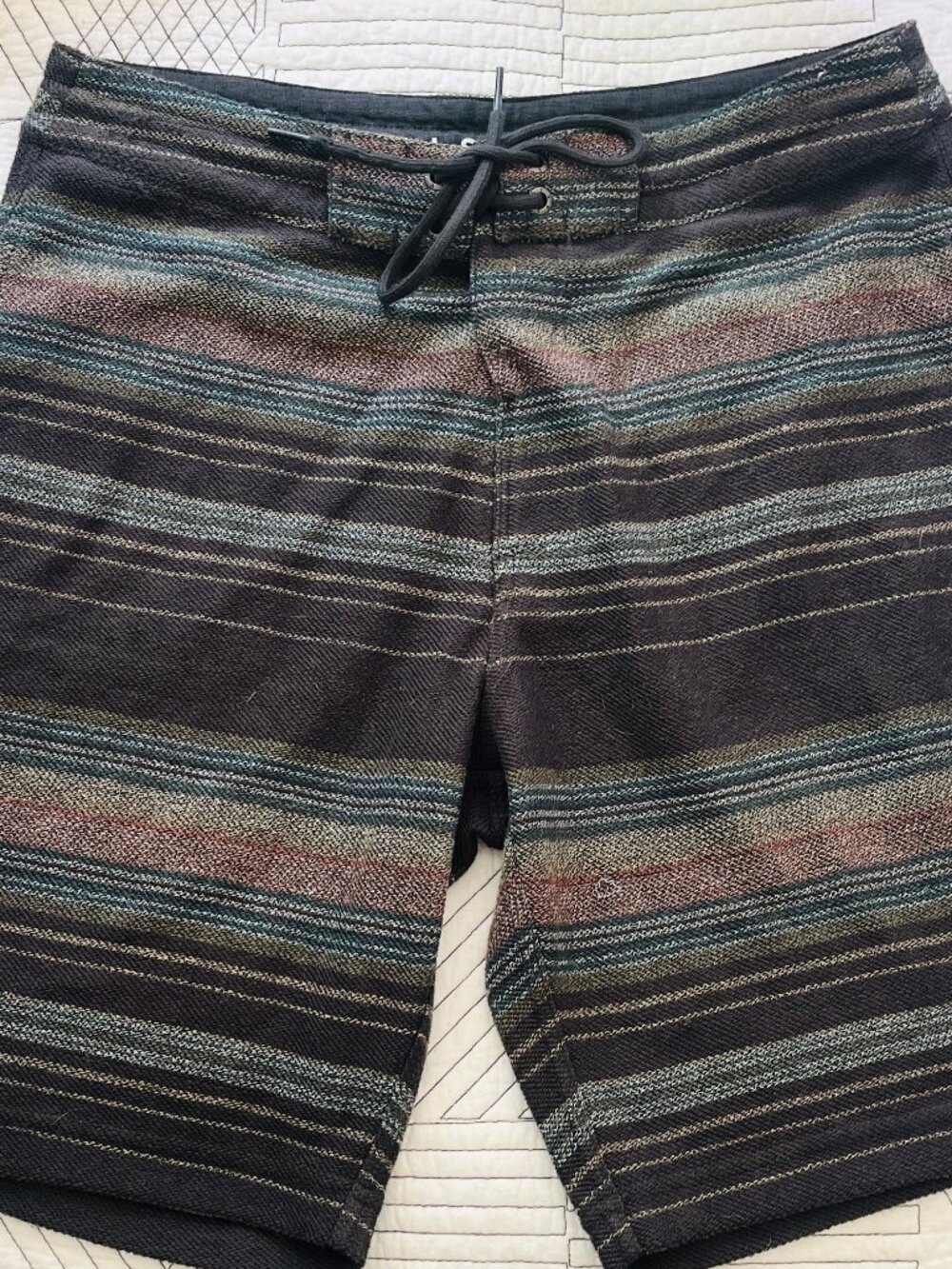 Vissla Mens Sofa Surfer Striped Fleece Shorts Grey Rust New NWOT Size SMALL